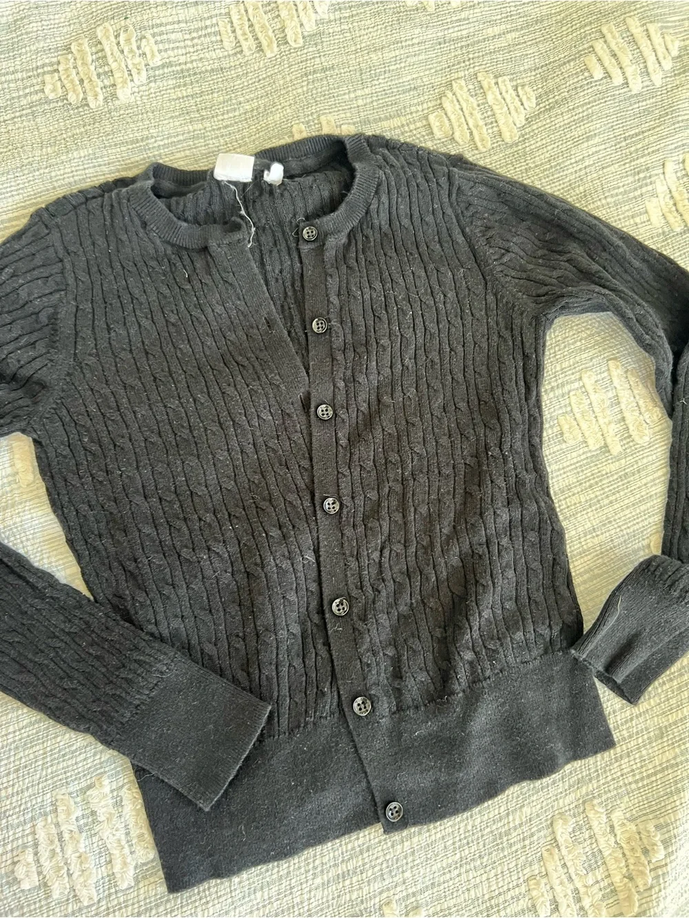 4 Crewneck Sweaters gap all size 8 girls